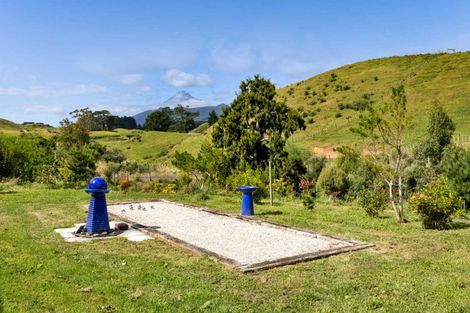 Photo of property in 2 Te Ara Karoiroa Road, 4374