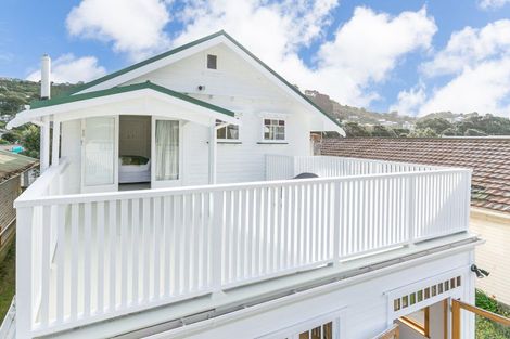 Photo of property in 255 The Parade, Island Bay, Wellington, 6023
