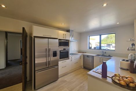 Photo of property in 15 Applewood Place, Casebrook, Christchurch, 8051