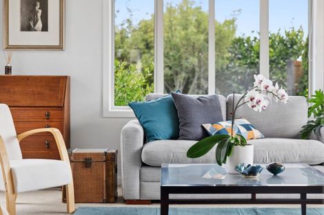 Photo of property in 6 Kaniera Terrace, Cambridge, 3434