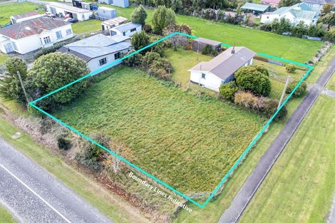 Photo of property in 13 Newman Road, Eketahuna, 4900