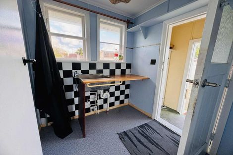 Photo of property in 48 Tweed Street, Roslyn, Palmerston North, 4414