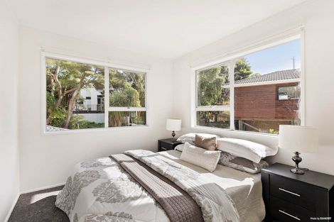 Photo of property in 9k View Road, Glenfield, Auckland, 0627