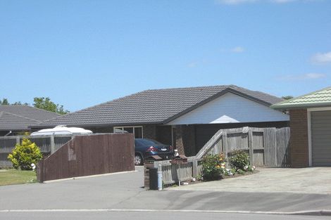 Photo of property in 25 Rue De La Mare, Parklands, Christchurch, 8083