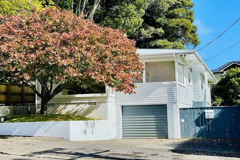 Photo of property in 88 Carrington Street, Lower Vogeltown, New Plymouth, 4310