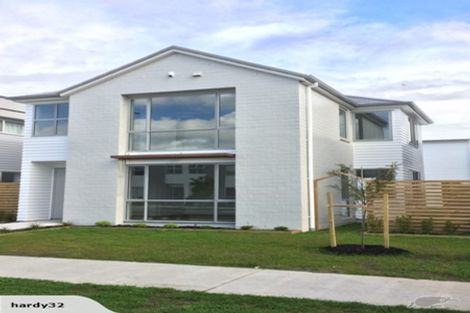 Photo of property in 42 Treestump Road, Takanini, 2112