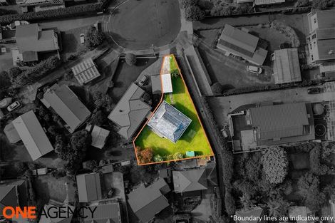Photo of property in 2/13 Kowhai Avenue, Mangere Bridge, Auckland, 2022