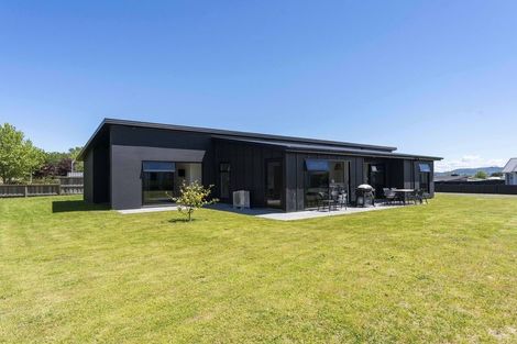 Photo of property in 6 Akatea Lane, Richmond Heights, Taupo, 3330