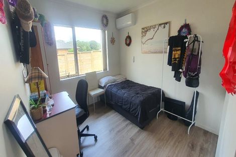 Photo of property in 9 Neesons Way, Glendene, Auckland, 0602