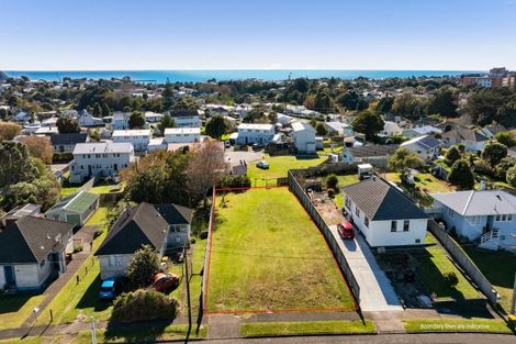 Photo of property in 11 Banks Street, Marfell, New Plymouth, 4310
