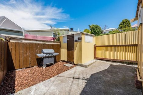 Photo of property in 21 Douglas Street, Mount Cook, Wellington, 6021