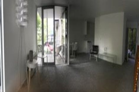 Photo of property in 2/15 Peterborough Street, Christchurch Central, Christchurch, 8013