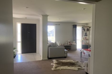 Photo of property in 20 Edgeview Crescent, Fitzroy, Hamilton, 3206