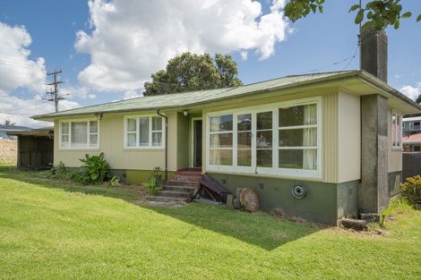 Photo of property in 2 Windsor Road, Bellevue, Tauranga, 3110