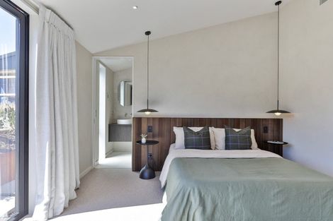 Photo of property in 14 Kirimoko Crescent, Wanaka, 9305