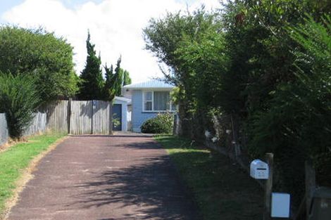 Photo of property in 20 Trojan Crescent, New Lynn, Auckland, 0600
