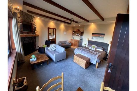 Photo of property in 38 Mapara Road, Acacia Bay, Taupo, 3385