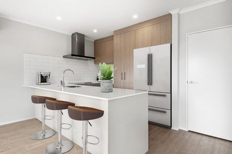 Photo of property in 1/1 Parapara Place, Albany, 0632