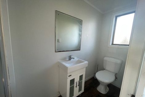 Photo of property in 43 Hallberry Road, Mangere East, Auckland, 2024