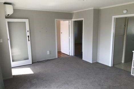 Photo of property in 4a/2 Corrella Road, Belmont, Auckland, 0622