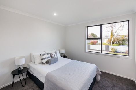 Photo of property in 37 Holdsworth Avenue, Milson, Palmerston North, 4414