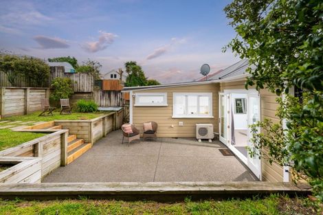 Photo of property in 38 Edinburgh Terrace, Foxton Beach, Foxton, 4815