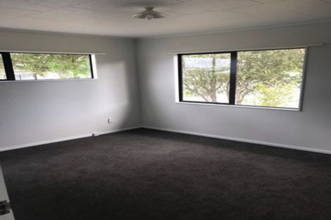 Photo of property in 1 Lowell Place, Massey, Auckland, 0614