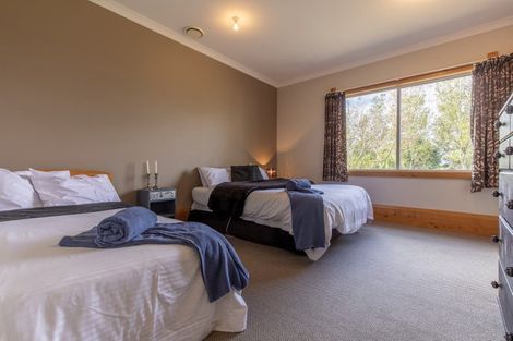 Photo of property in 2383 State Highway 2, Waipukurau, 4200