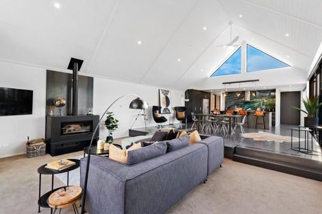 Photo of property in 8 Big Valley Drive, Jacks Point, Queenstown, 9371