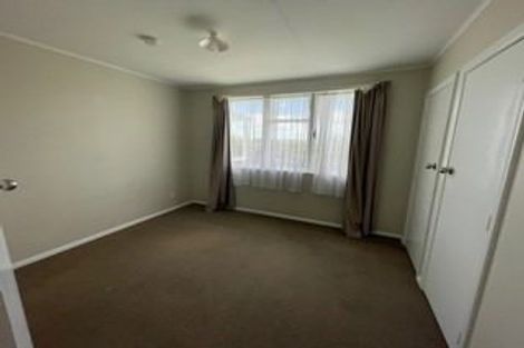 Photo of property in 47 Luckens Road, West Harbour, Auckland, 0618