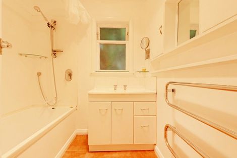 Photo of property in 62 Chamberlain Road, Karori, Wellington, 6012