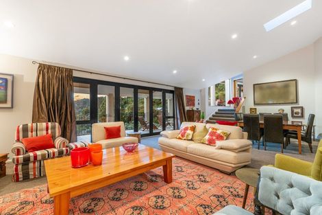 Photo of property in 52 Walter Road, Lowry Bay, Lower Hutt, 5013