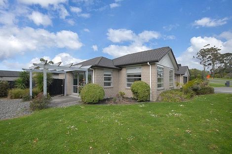 Photo of property in 1 Bankside Road, Silverdale, 0932