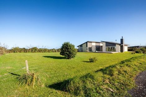 Photo of property in 265 Tai Road, Opunake, 4681