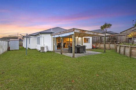 Photo of property in 56 Staithes Drive North, Whitby, Porirua, 5024