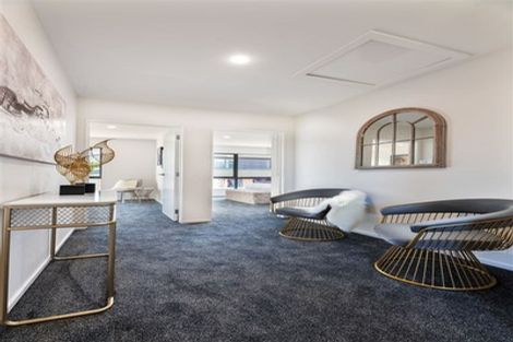 Photo of property in 6c Eversleigh Road, Belmont, Auckland, 0622