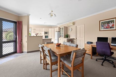 Photo of property in 5a Avondale Road, Taradale, Napier, 4112