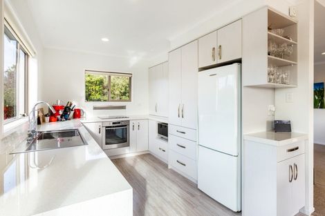 Photo of property in 7 Pipi Street, Two Mile Bay, Taupo, 3330