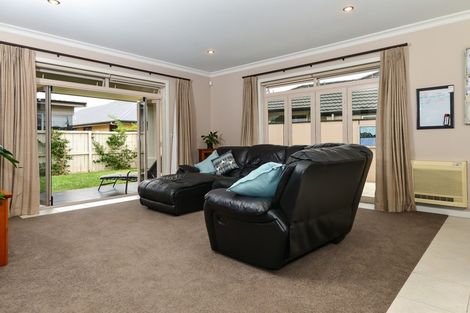 Photo of property in 19 Merlin Close, Huntington, Hamilton, 3210