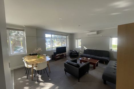 Photo of property in Fountain Court, 16/48u Oriental Parade, Oriental Bay, Wellington, 6011