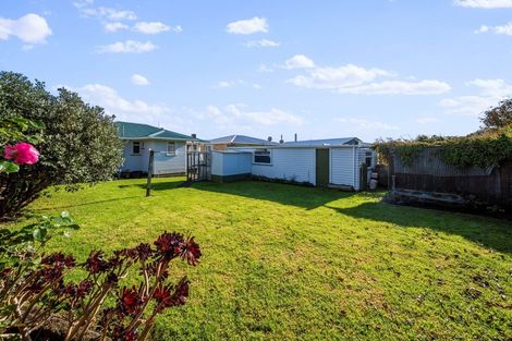 Photo of property in 4 Rosendale Avenue, Spotswood, New Plymouth, 4310