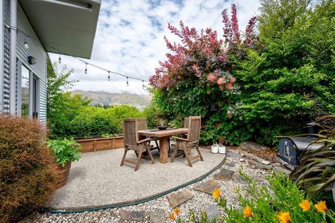 Photo of property in 9a Trevathan Lane, Wanaka, 9305