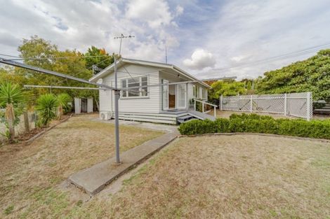 Photo of property in 5 Watts Road, Waipawa, 4210