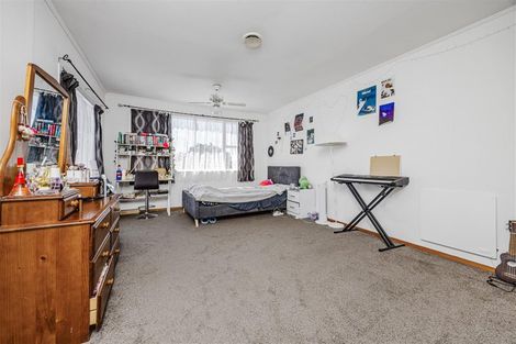 Photo of property in 9 Malvina Place, Bucklands Beach, Auckland, 2014