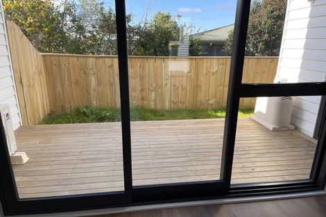 Photo of property in 9/196 Royal Road, Massey, Auckland, 0614