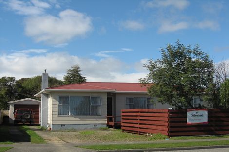 Photo of property in 17 Perth Street, Levin, 5510