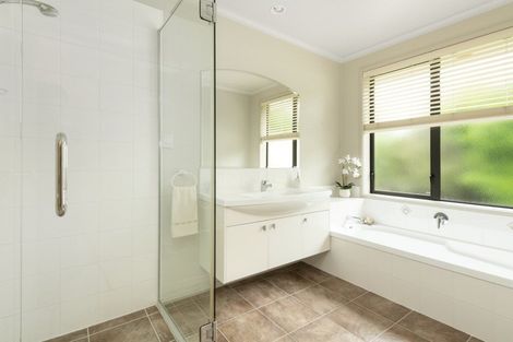 Photo of property in 5 Seabreeze Place, Papamoa Beach, Papamoa, 3118