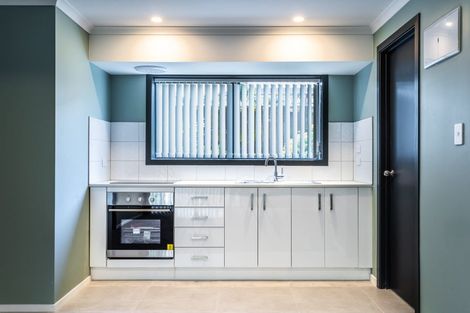 Photo of property in 8 Monde Place, Clover Park, Auckland, 2019