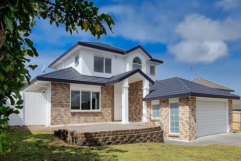 Photo of property in 27 Calypso Way, Unsworth Heights, Auckland, 0632