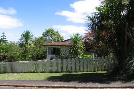 Photo of property in 18 Hobby Avenue, Birkdale, Auckland, 0626
